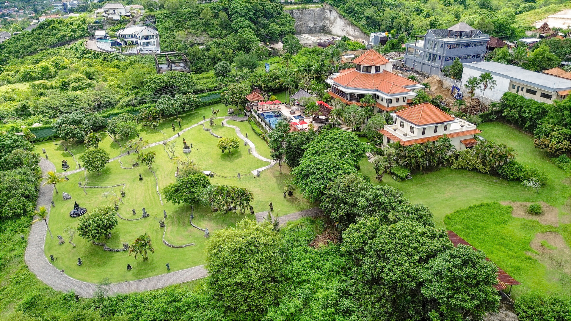 Villa dan real mewah dijual di Bali Selatan